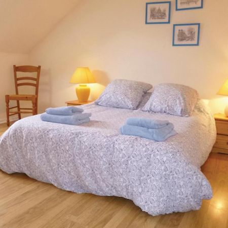 3 Bedroom Cozy Home In Brucheville Carentan-les-Marais Exteriör bild